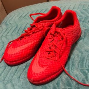 Women’s hypervenoms